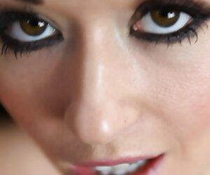Dört 18 yaşındaki kız ne yapmalı, açık porno. Seksi ve türkce konuşmalı seks izle eğlenceli.
