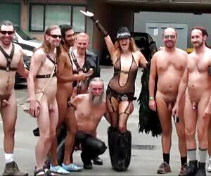 Seksi kız bahçede bir adam türkçe konuşmalı sikş seviyor